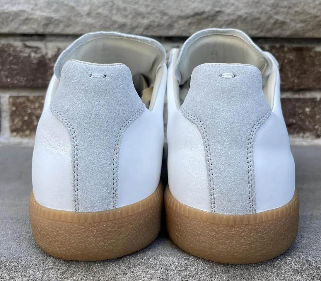 MAISON MARGIELA 
ナンバー ロゴ シルバー スリムブレスレット Maison Margiela WMNS Replica Sneakers - Dirty White – Kith